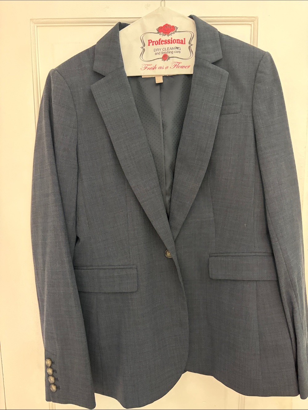Banana Republic Women's Navy Blue 2 piece. Single-Button Tailored Jacket & Skir